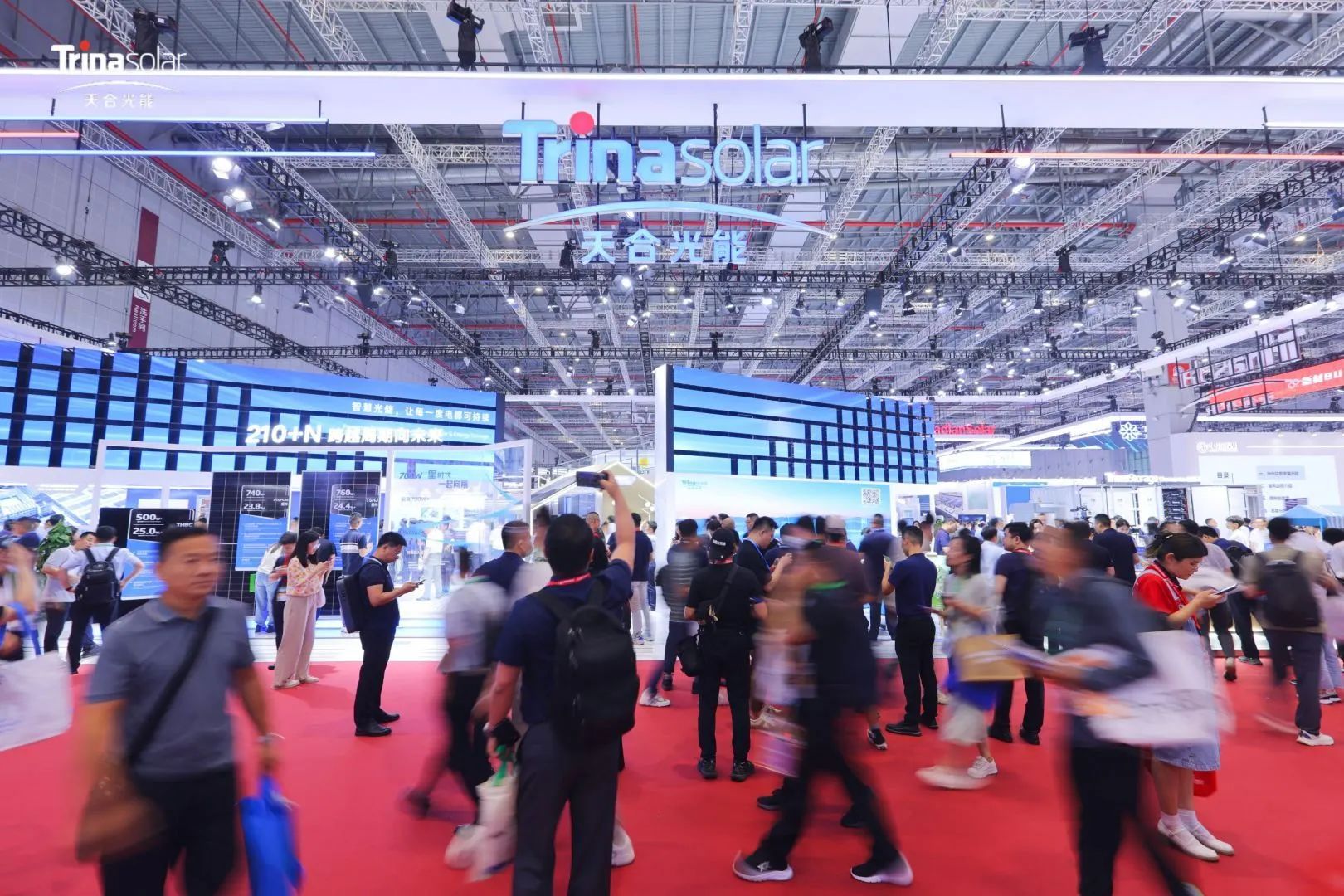 SNEC精彩直击 | 探秘光伏自动化建站与运维新时代